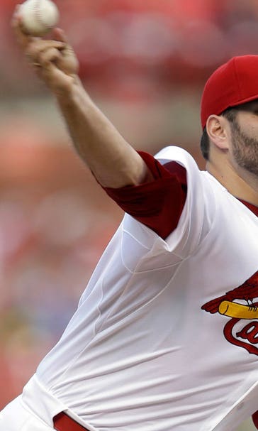 Lynn takes the mound for Cardinals' series opener vs. Reds